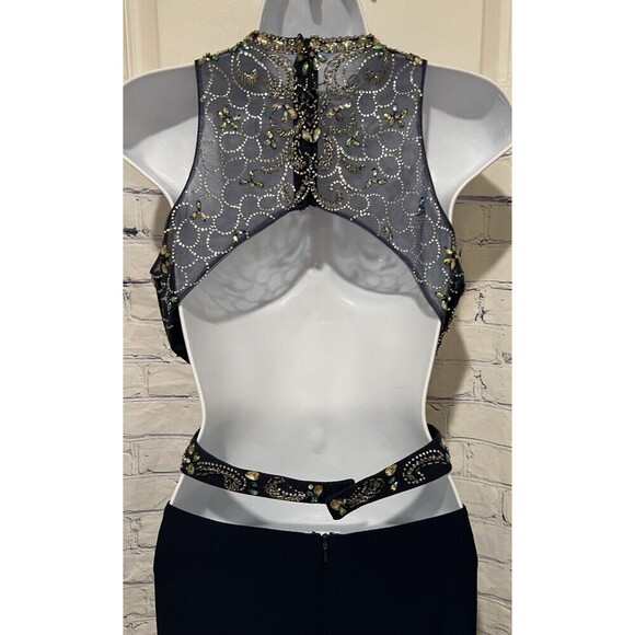 Camille La Vie navy beaded bodice halter neck formal gown prom dress size 6 - Picture 7 of 9